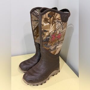 Under Armour 6 Women’s H.A.W. 800G Insulated Realtree Hunting Muck Boots Hunting
